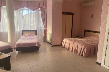 Студия 4-местный