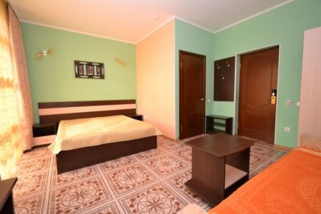 Стандарт 4-местный Улучшенный с балконом