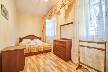 Повышенной комфортности 2-местный 2-комнатный коттедж