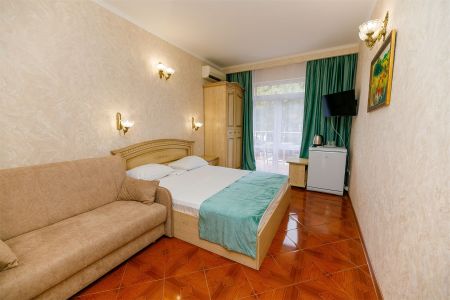 Студия 4-местный