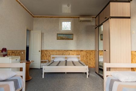 Номер 4-местный 1-комнатный с видом на море