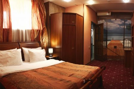 Апартаменты люкс 2-местные 2-комнатный №102