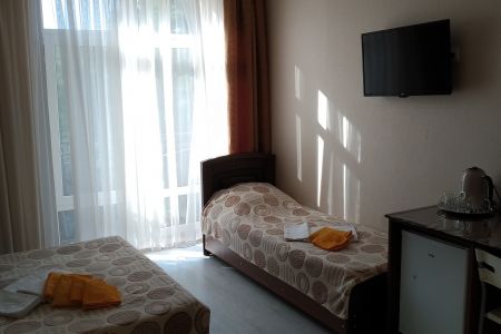 Стандарт 4-местный с балконом