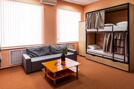 Место в женском номере