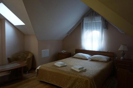 Полулюкс 2-местный мансардный