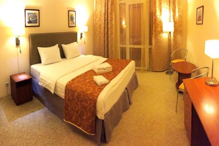 Люкс 4-местный с двумя спальнями