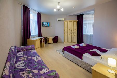 Комфорт 3-местный с балконом