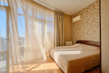 Люкс 4 местный с балконом