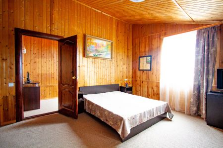 Люкс 2-комнатный с балконом