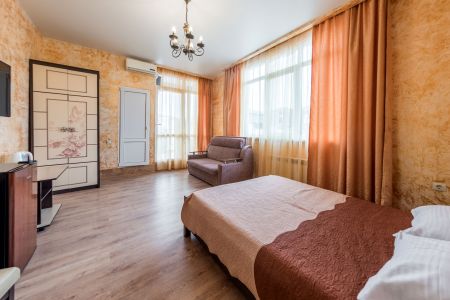 Апартаменты 4-местные с балконом