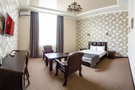 Бизнес  ДВУХМЕСТНЫЙ НОМЕР БИЗНЕС-КЛАССА С ОДНОЙ КРОВАТЬЮ