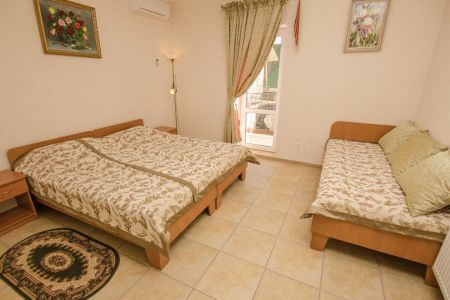 Комфорт 3-местный с балконом