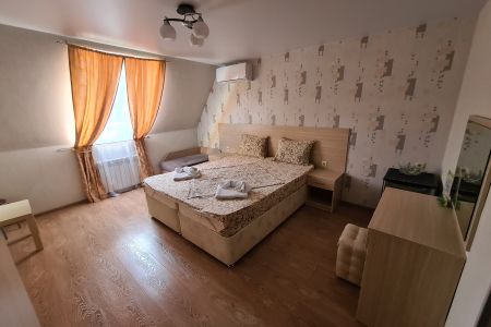 Стандарт Стандарт 2-местный с креслом