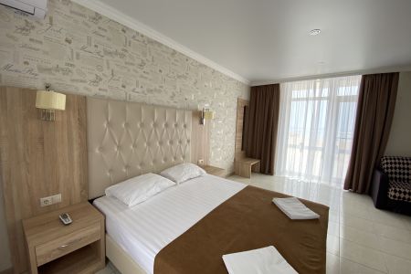 Джуниор Сюит на крыше