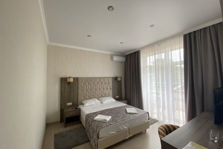 Стандарт Double c видом во двор