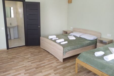 Стандарт 3 местный с балконом 