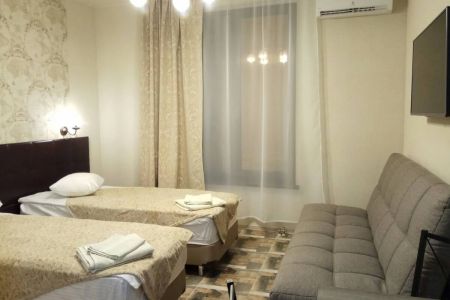 Номер с двумя кроватями, вид на бассейн