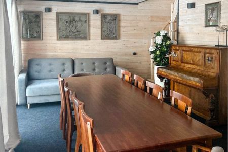 Барн 8-местный №1