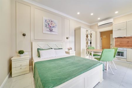 Апартаменты Премьер 354