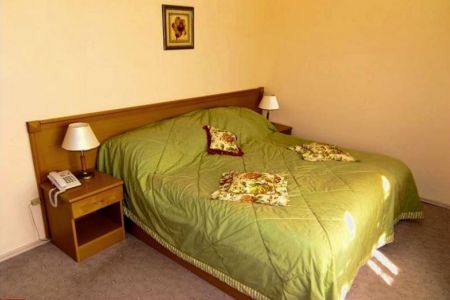 Джуниор сюит 2-местный 2-комнатный без балкона №3 Запад корпус 2