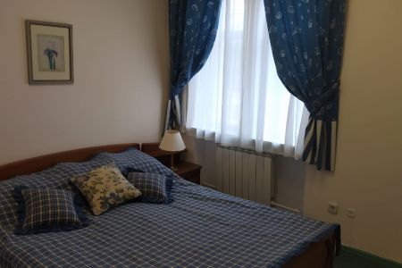 Джуниор сюит 4-местный 3-комнатный без балкона №4 Восток корпус 2