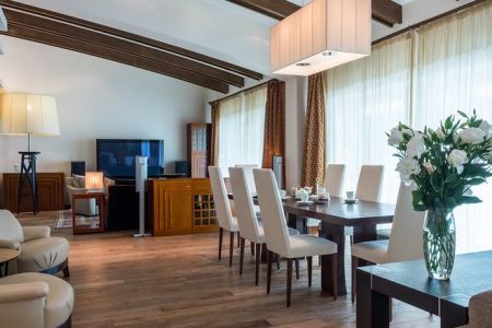 Сюит 2-местный 2-комнатный