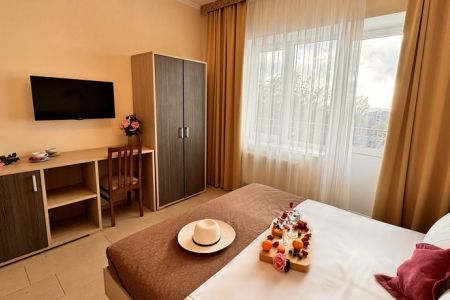 Полулюкс 2-местный (с балконом)