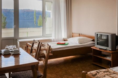 Стандартный 4-местный (с балконом) Фестивальная