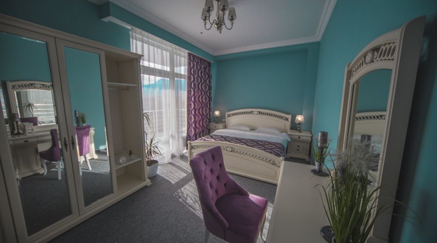 Люкс 4-местный 2-комнатный