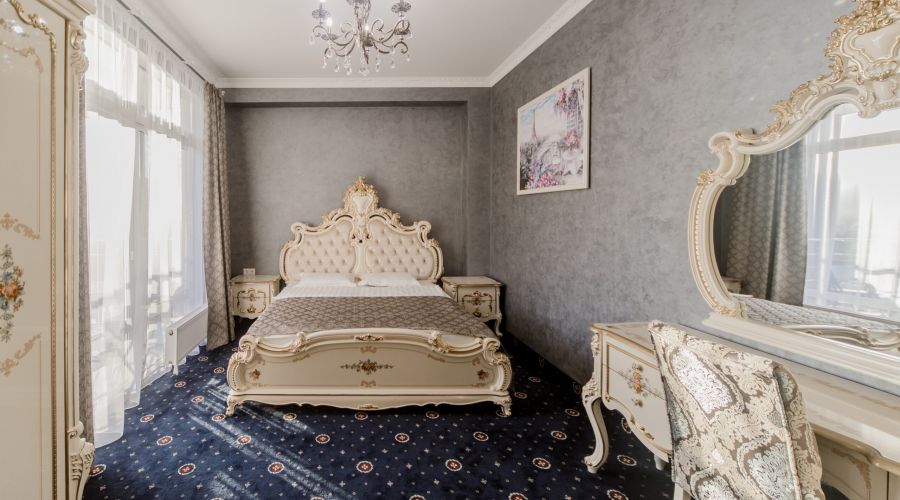 Люкс 4-местный 2-комнатный