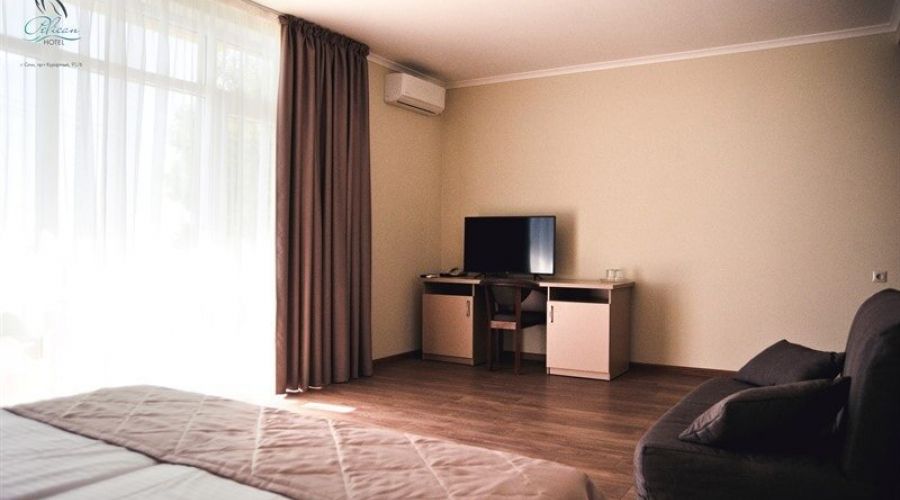 Люкс Люкс 3 местный с балконом и видом на море