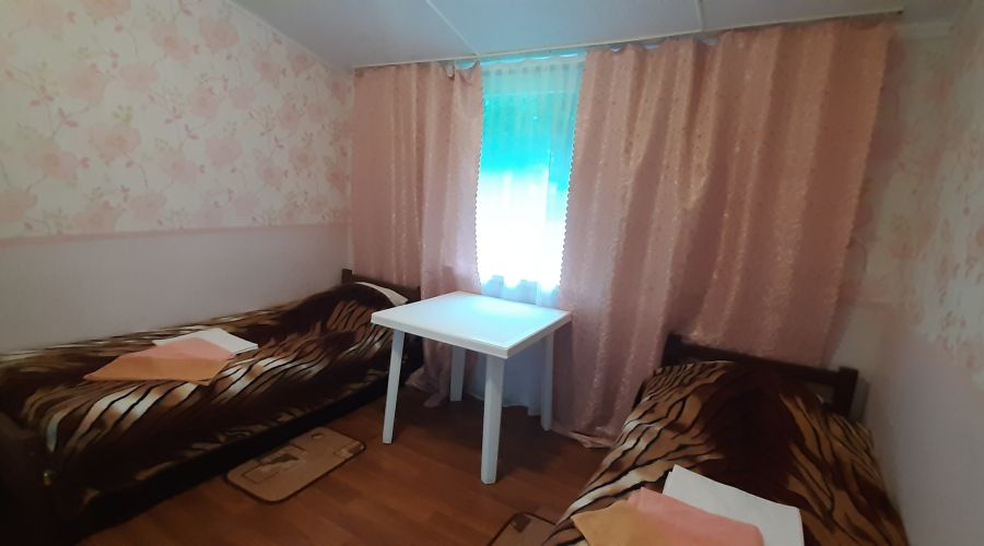 Эконом 2-местный 1-комнатный с удобствами на блок (Летний домик) (Эк)