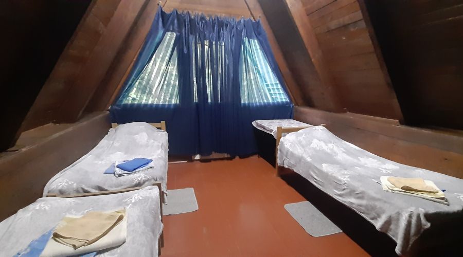 Эконом 3-местный 1-комнатный с удобствами на блок (Летний домик)(Эк)