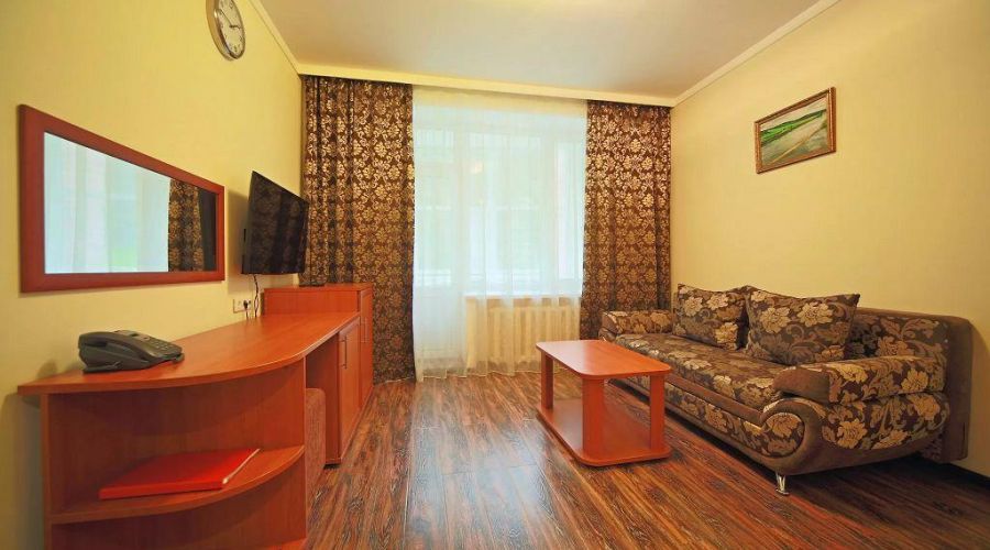 2-местный 3-комнатный полулюкс