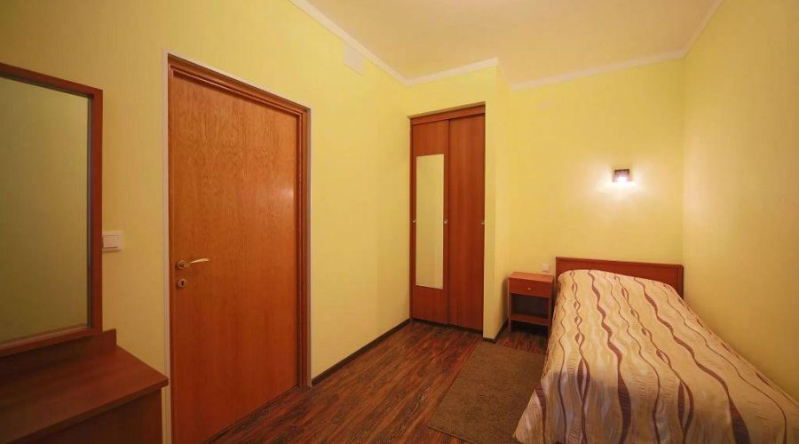 2-местный 3-комнатный полулюкс