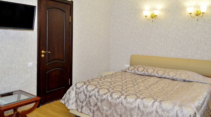 Люкс 1-местный 1-комнатный (коттедж 1) без балкона, 2 этаж