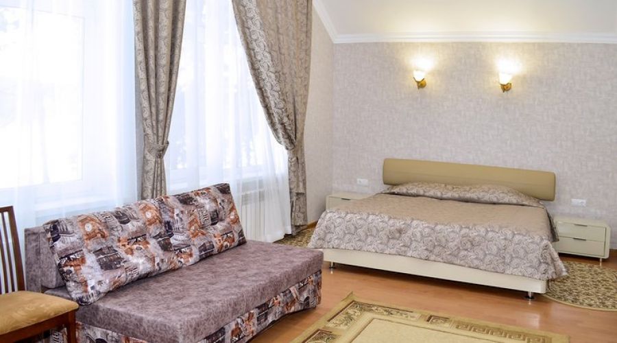 Люкс 1-местный 1-комнатный (коттедж 1) без балкона, 2 этаж