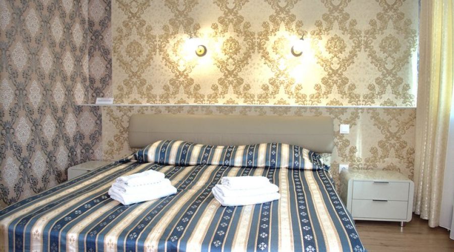 Люкс 1-местный 2-комнатный (коттедж 3) без балкона, 1-2 этаж