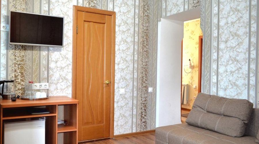 Люкс 1-местный 2-комнатный (коттедж 3) без балкона, 1-2 этаж