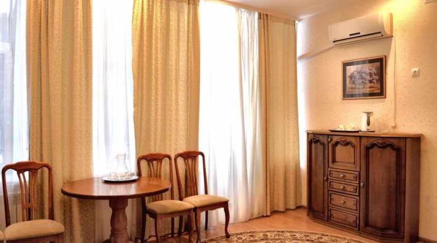 Люкс Семейный 1-местный 2-комнатный (корпус 1) с балконом