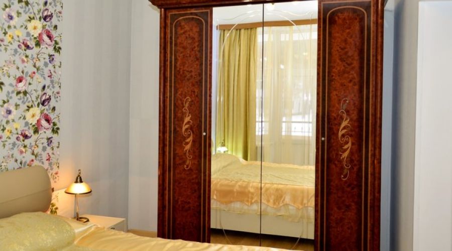 Люкс Семейный 1-местный 3-комнатный (корпус 1) с балконом