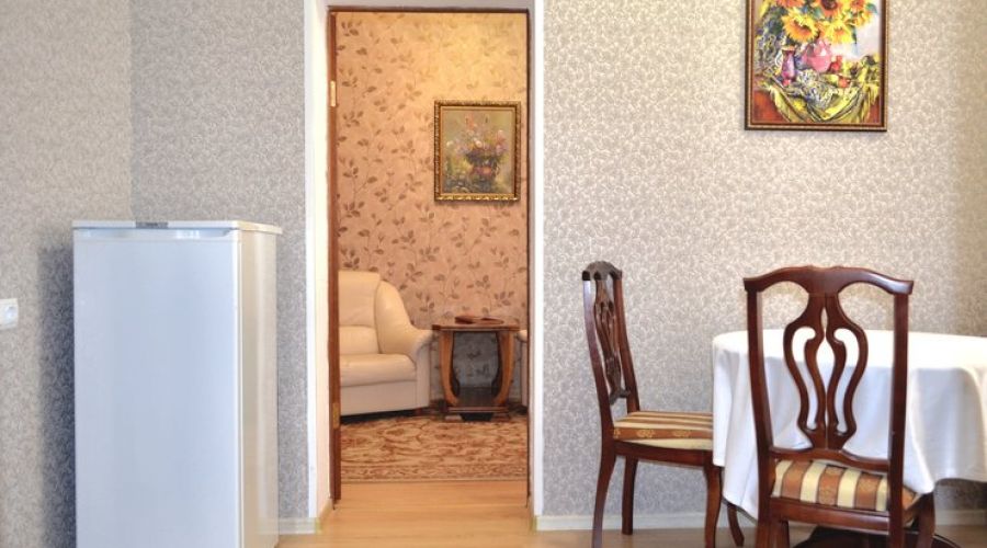 Люкс Семейный 1-местный 3-комнатный (корпус 1) с балконом