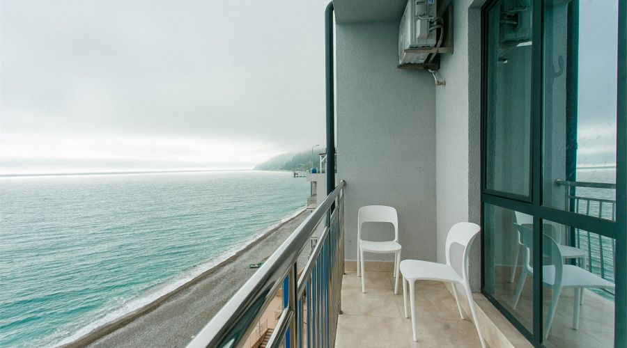 Комфорт Комфорт TWIN с видом на море и балконом