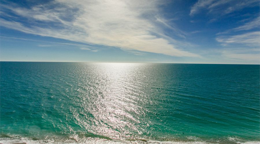 Люкс Двухкомнатный Люкс с видом на море и балконом