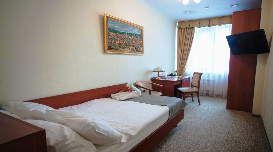 Стандартный 1-местный