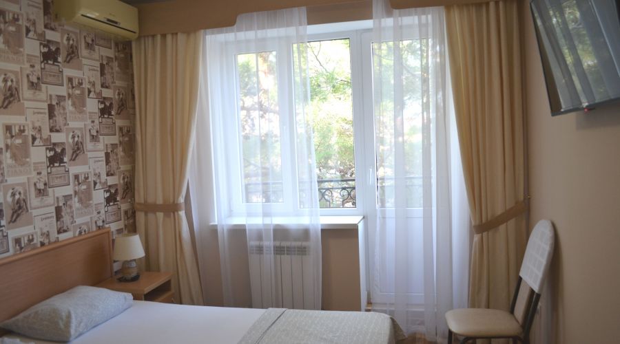 Улучшенный 2-местный с балконом 4 этаж