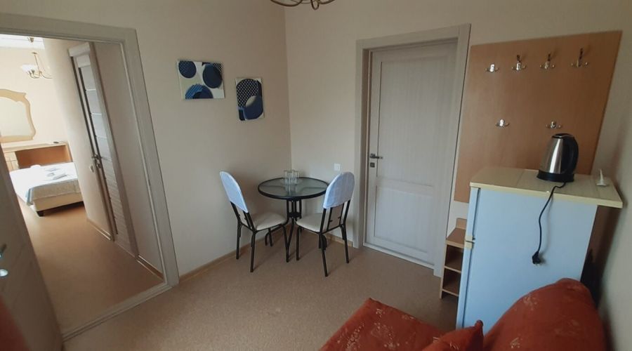 Улучшенный 2-местный 2-комнатный 4 этаж