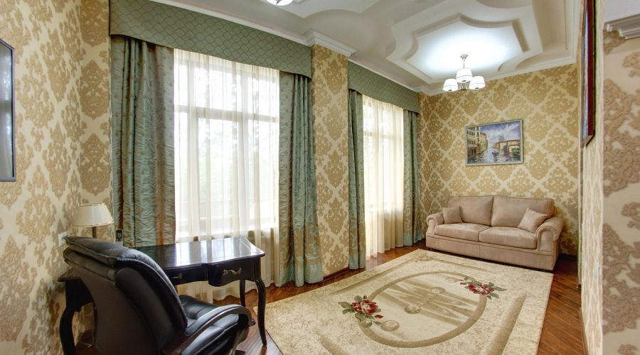 Сюит 3-комнатный 2-местный сюит