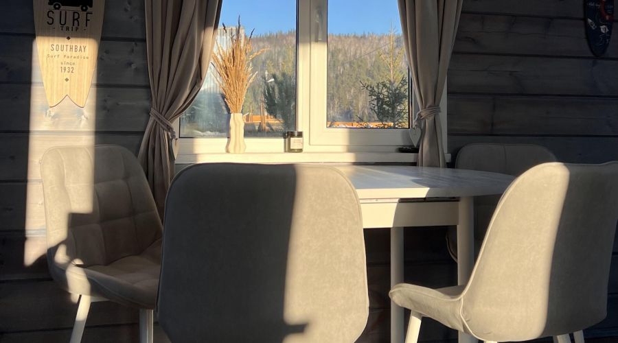 Дом 4-местный Белый