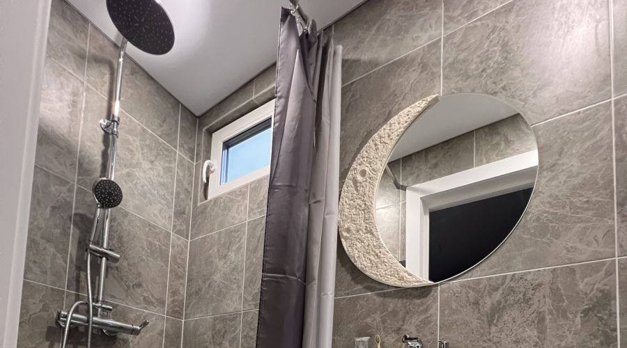 Дом 4-местный Белый